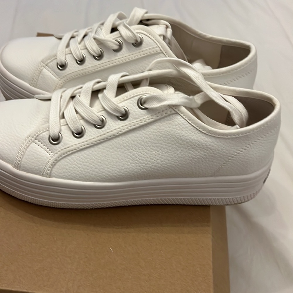 Steve Madden Bobbi White Sneaker 7.5